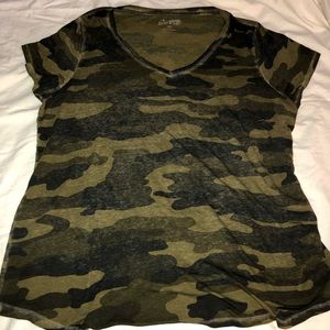Camo V-neck T-shirt